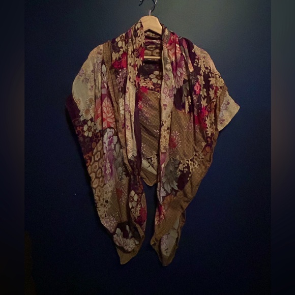 2000’s H&M Floral Patterned Pashmina Scarf - Picture 2 of 7